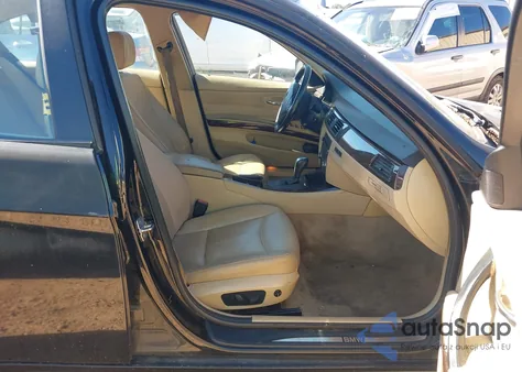 2011 BMW 328I xDrive z USA, uszkodzony, nr VIN WBAPK5C50BA661549